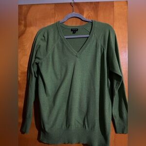 Torrid Green V-Neck Women’s Sweater
